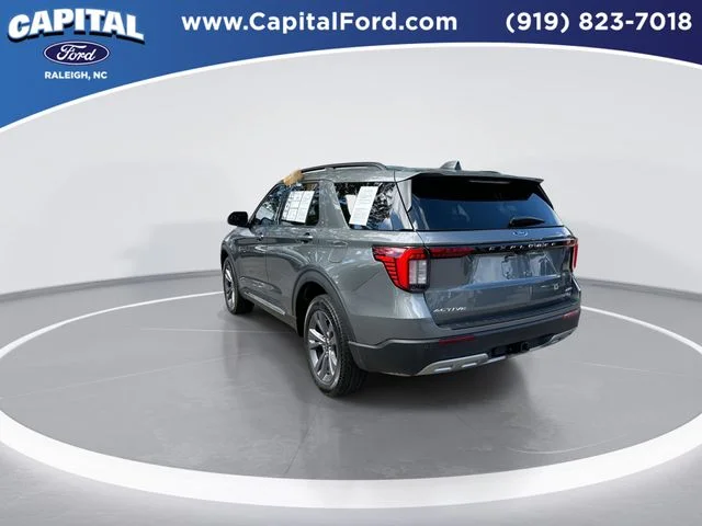 Used 2025 Gray Ford Active image 6
