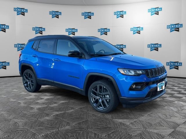 New 2026 Hydro Blue Pearl-Coat Exterior Paint Jeep Limited image 7