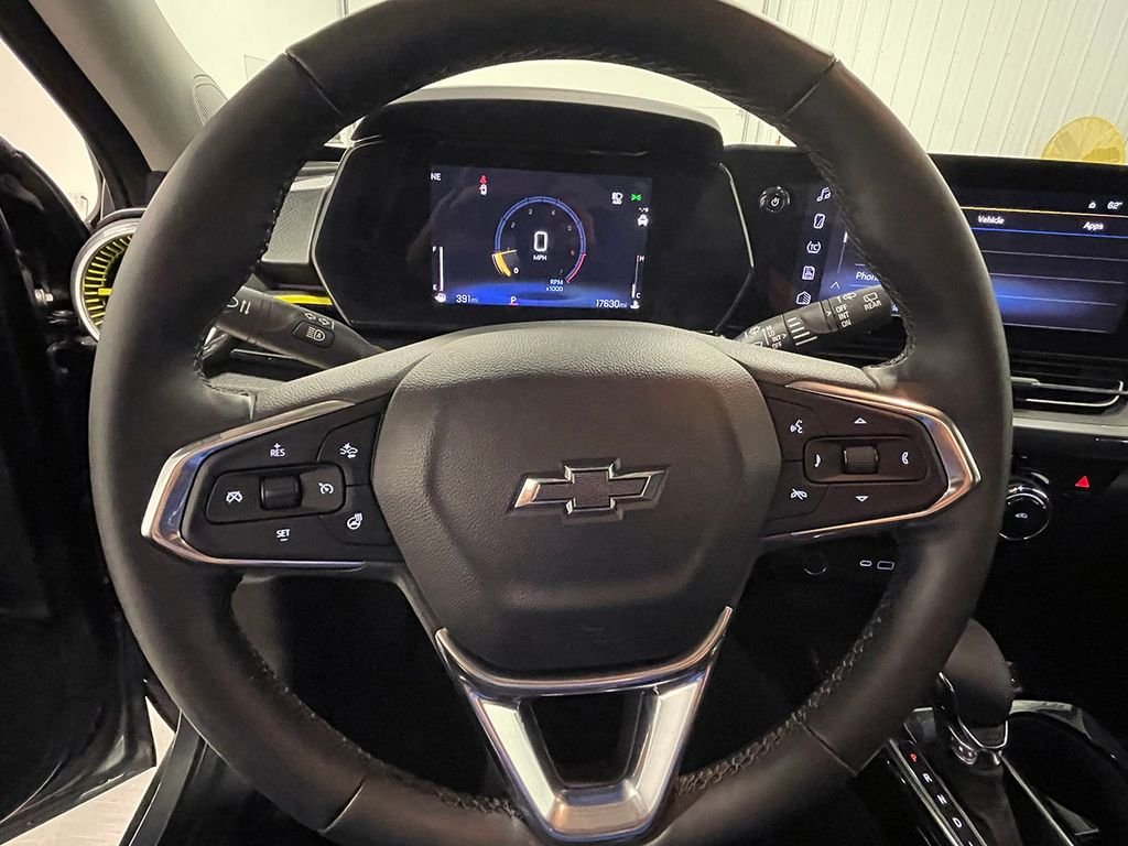Used 2024 Gray Chevrolet ACTIV image 29
