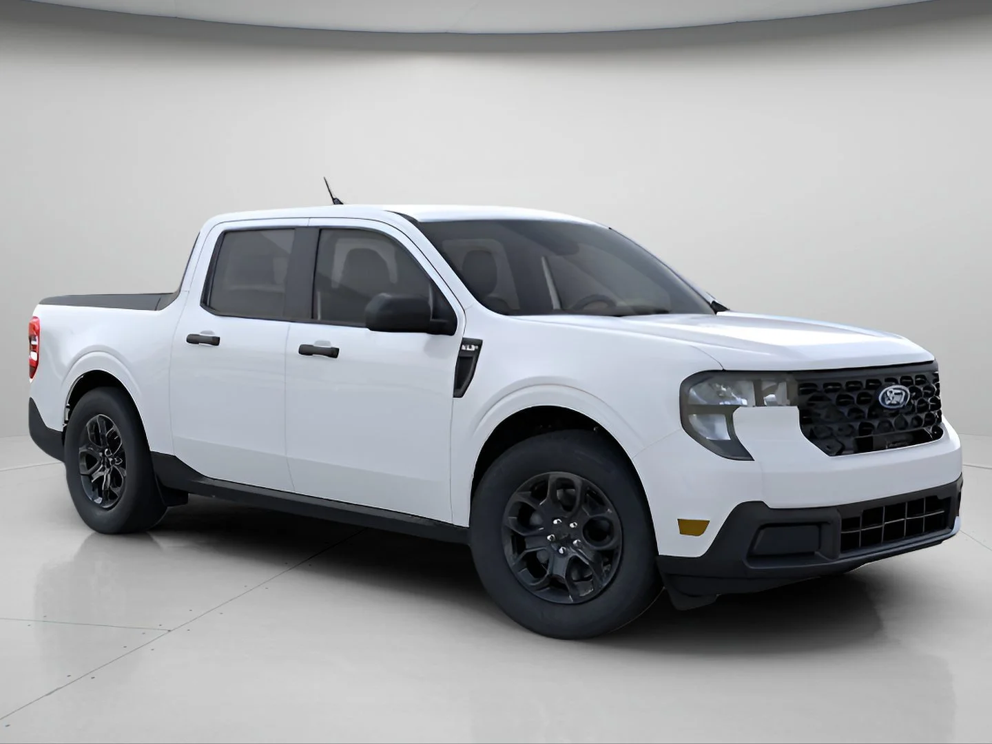 New 2026 Oxford White Ford XLT image 8