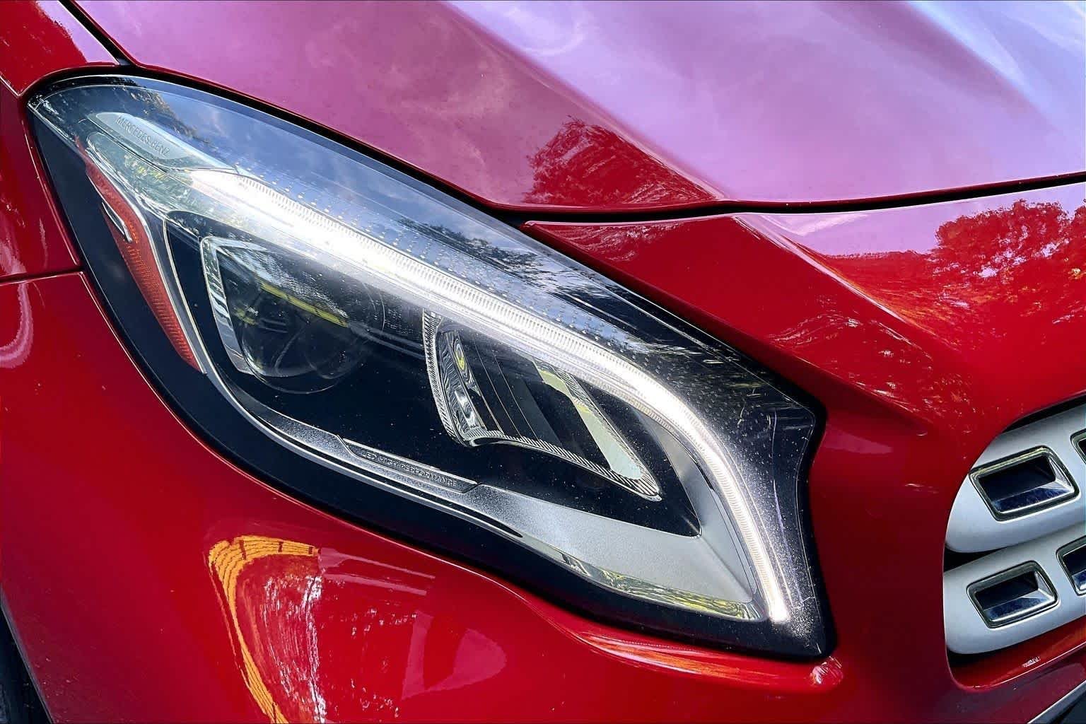 Used 2019 Jupiter Red Mercedes-Benz GLA 250 image 28