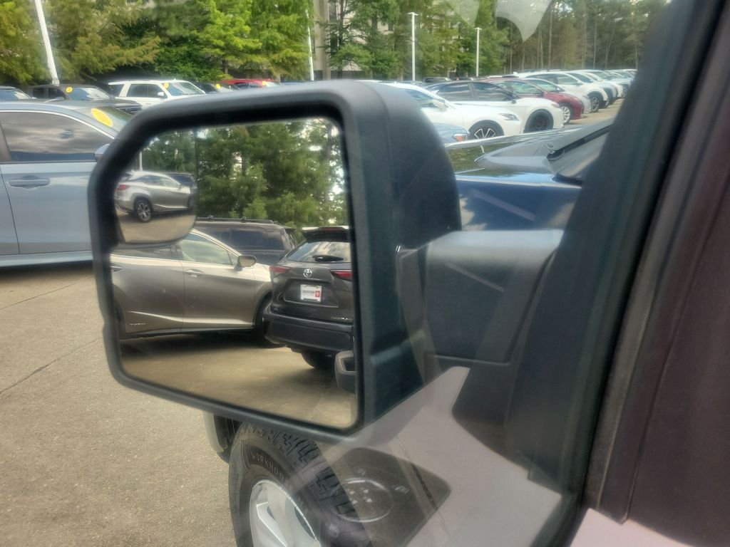 Used 2019 Black Ford XLT image 12