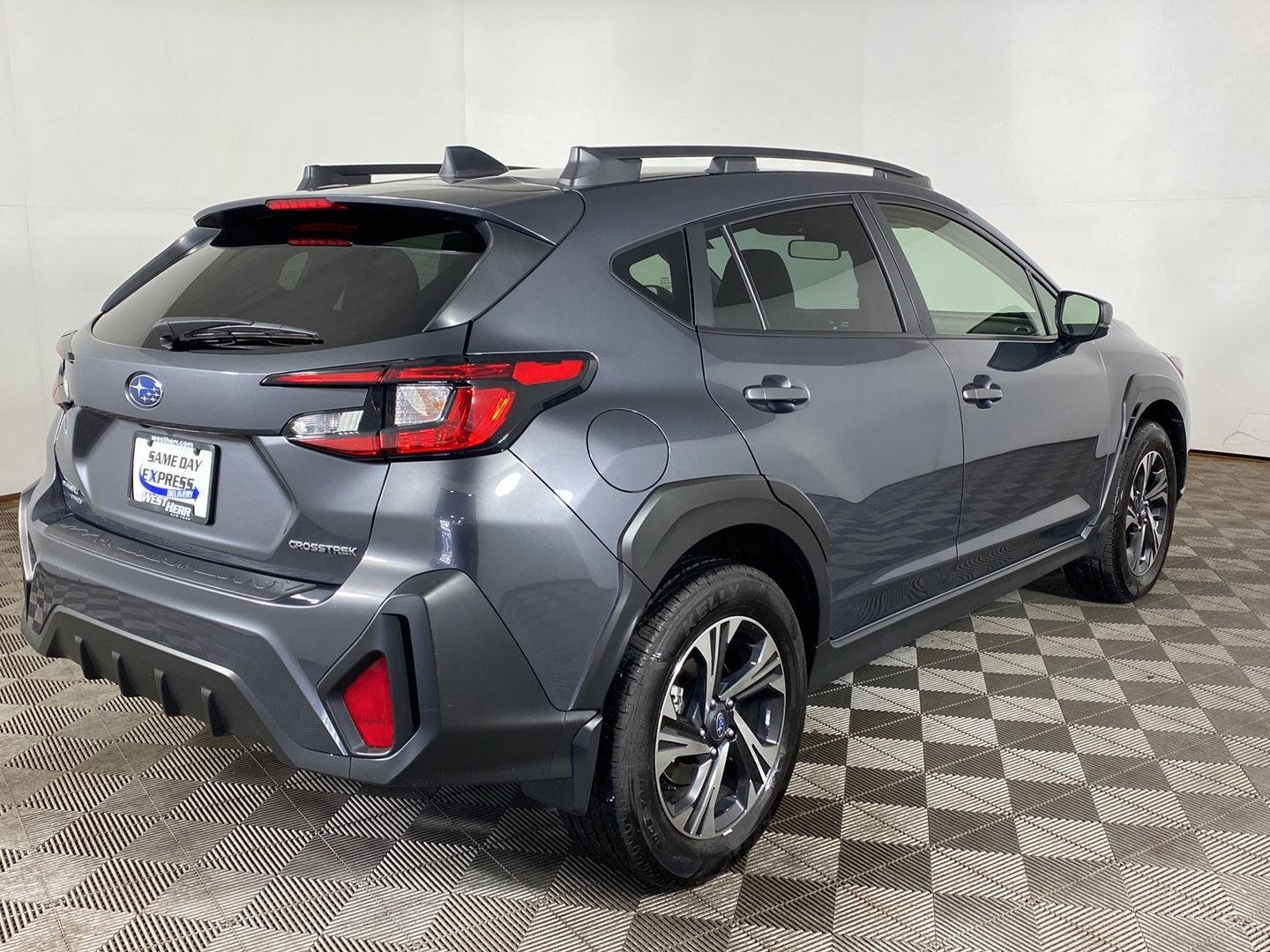 Used 2024 Gray Metallic Subaru Premium image 5
