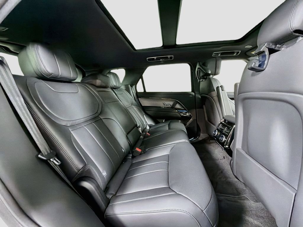 New 2027 Borasco Grey Land Rover  SE P360 image 34