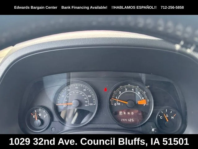 Used 2015 White Jeep Latitude image 14