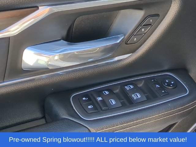 Used 2022 White Ram Laramie image 21