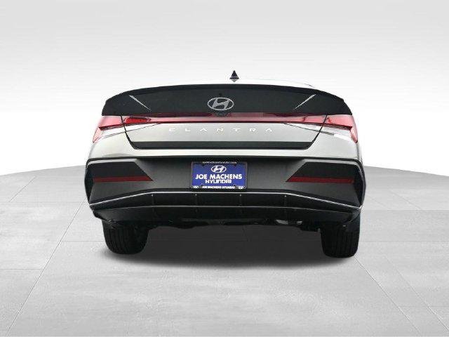New 2026 Gray Hyundai SEL Sport image 35