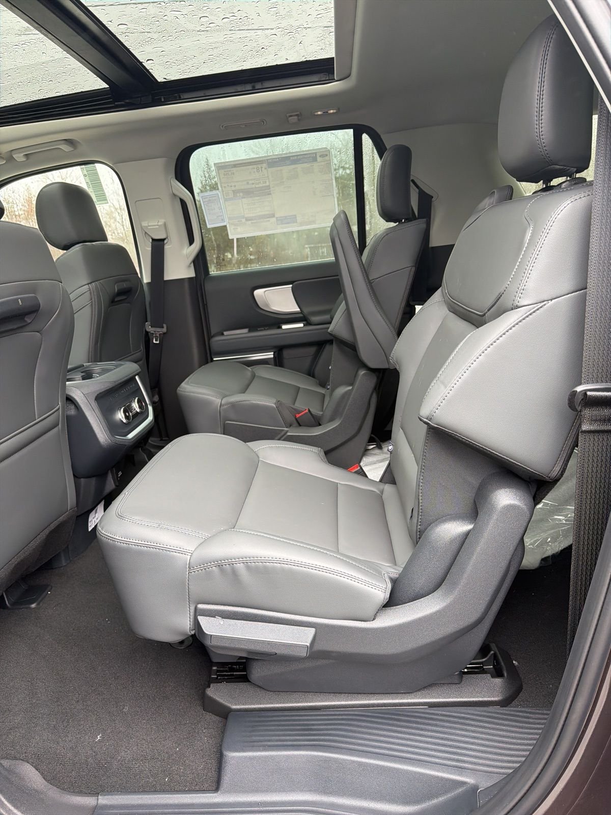 New 2026 Dark Matter Gray Metallic Ford MAX Active image 15