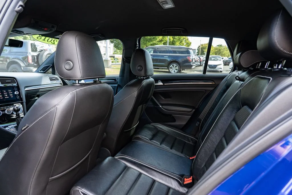 Used 2018 Blue Volkswagen DCC & Navigation 4Motion image 23