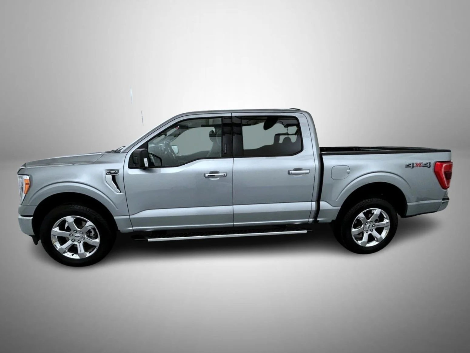 Used 2023 Silver Ford XLT image 8