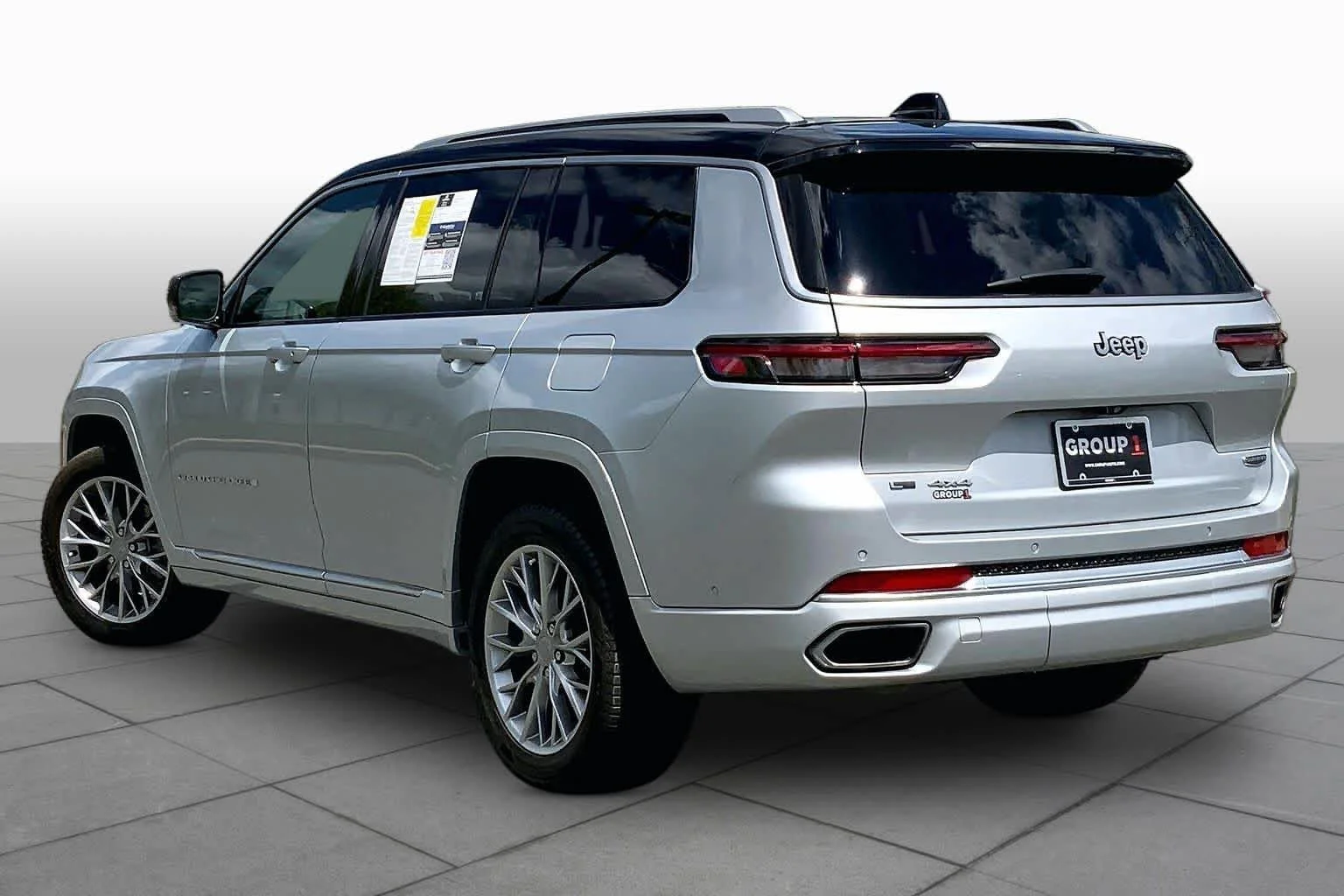 Certified Used 2023 Silver Zynith Jeep Summit image 17