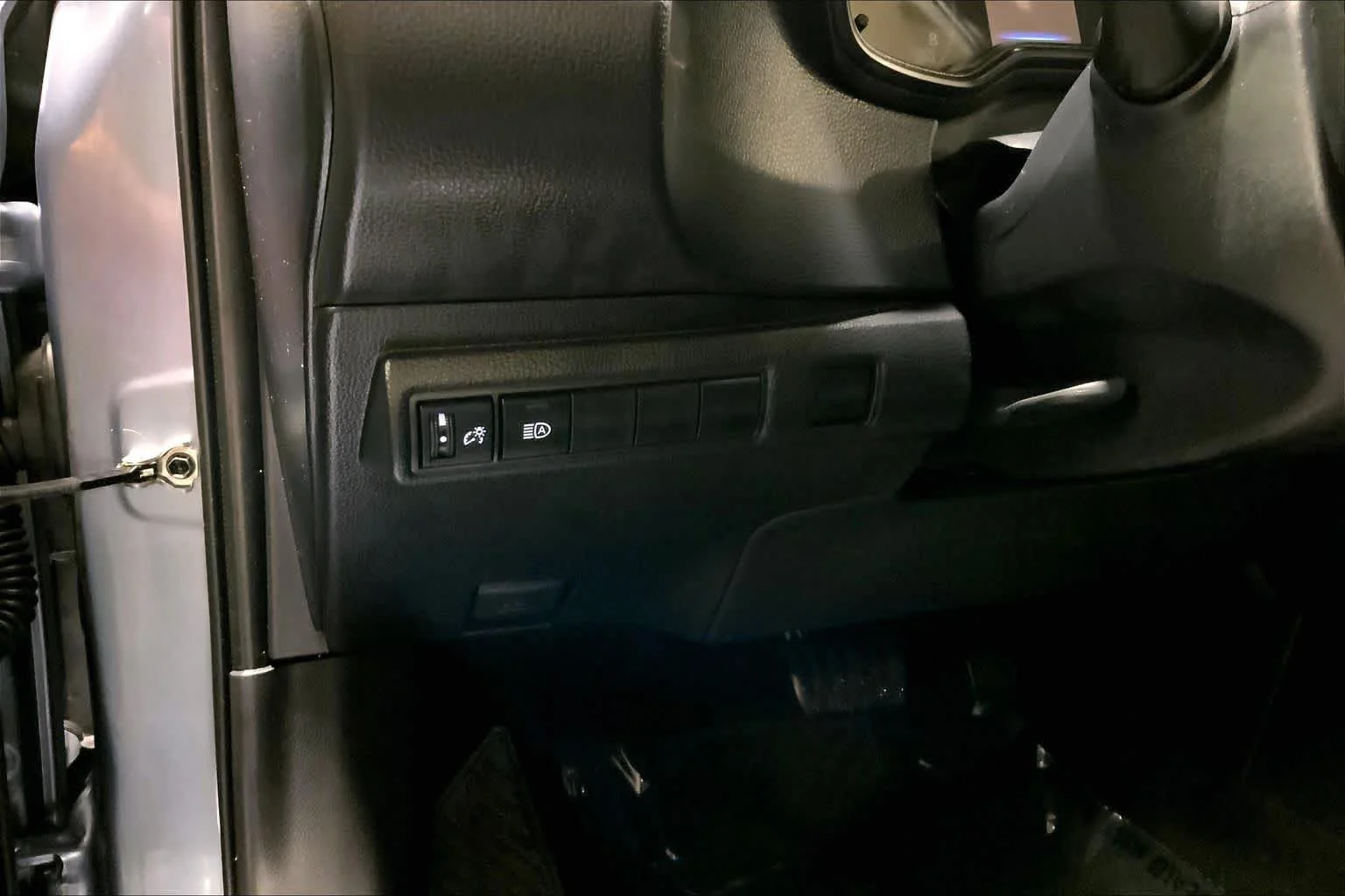 Used 2023 Celestite Toyota LE image 35