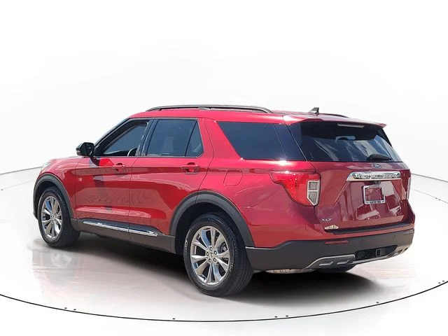 Used 2024 Red Ford XLT image 7