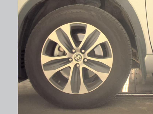 Used 2021 Silver Toyota XLE image 11