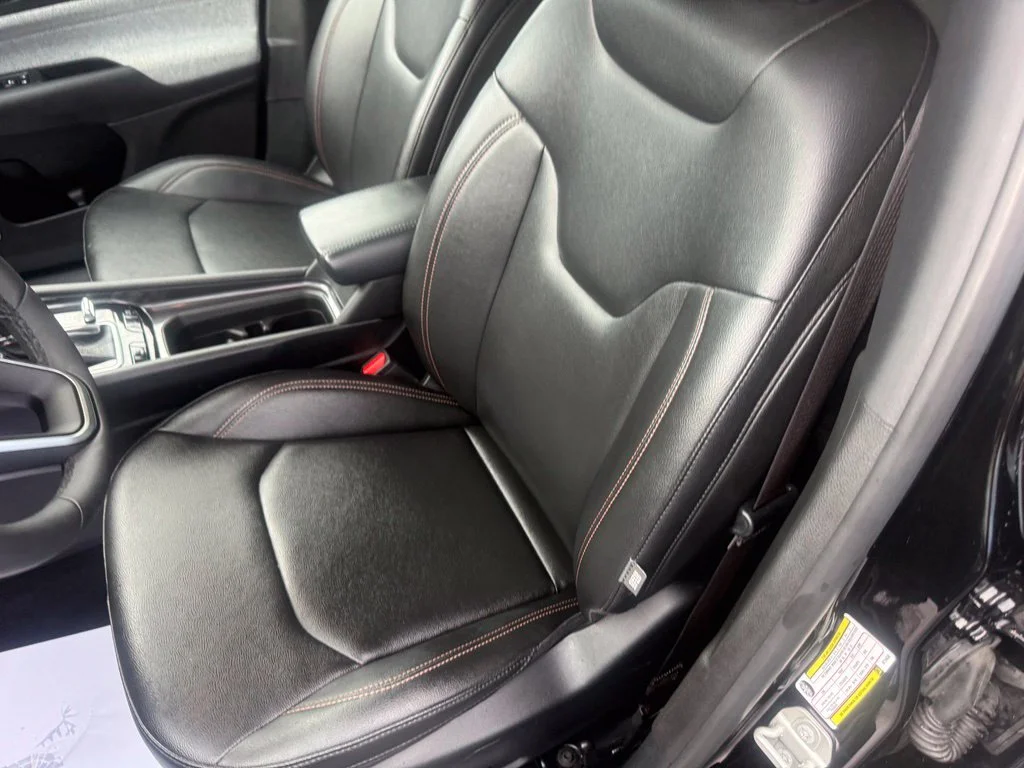 Used 2024 Black Jeep Latitude Lux image 15