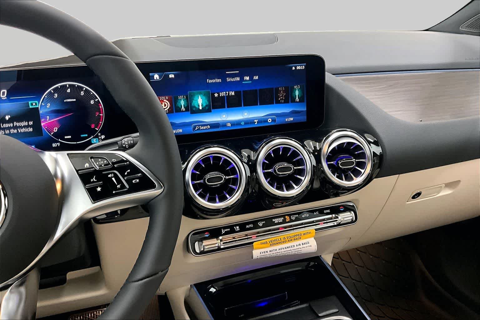 New 2026 Polar White Mercedes-Benz GLA 250 image 6