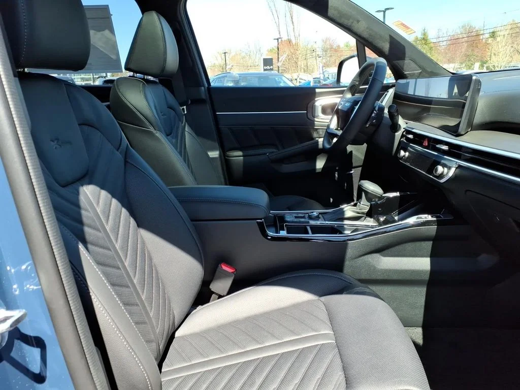 New 2026 Black Kia X-Line SX Prestige image 8