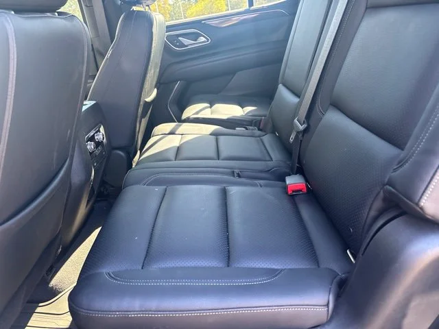 Used 2022 White GMC SLE image 4