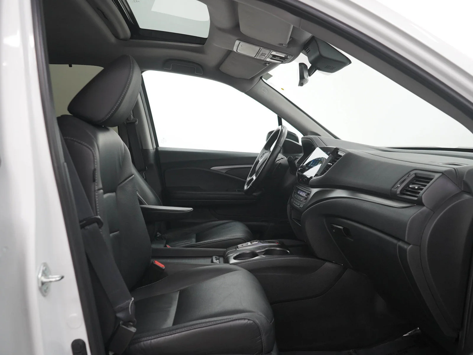 Used 2022 Platinum White Pearl Honda Black Edition image 13