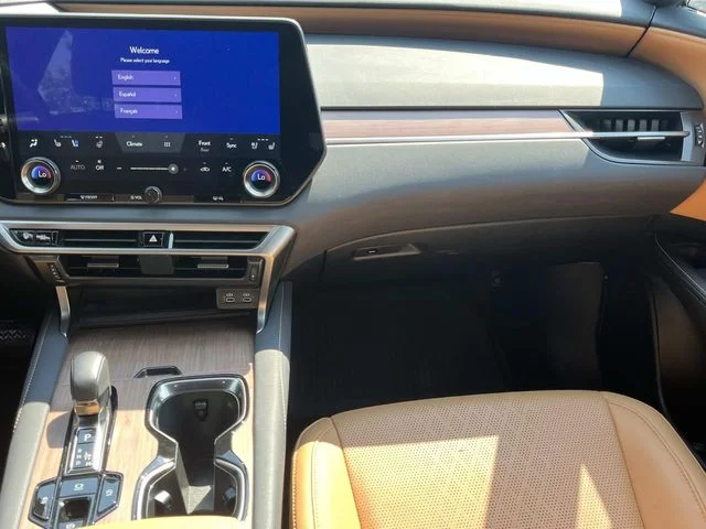 Used 2023 White Lexus 350 Premium Plus image 14