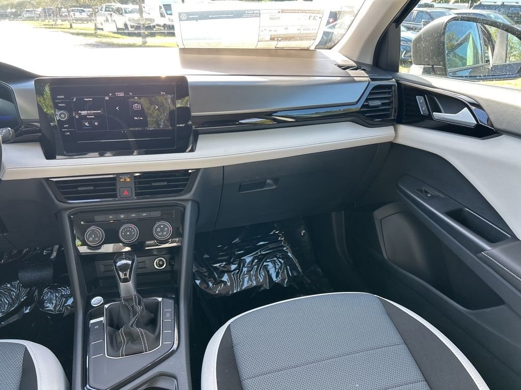 New 2026 Black Volkswagen 1.5T S image 11
