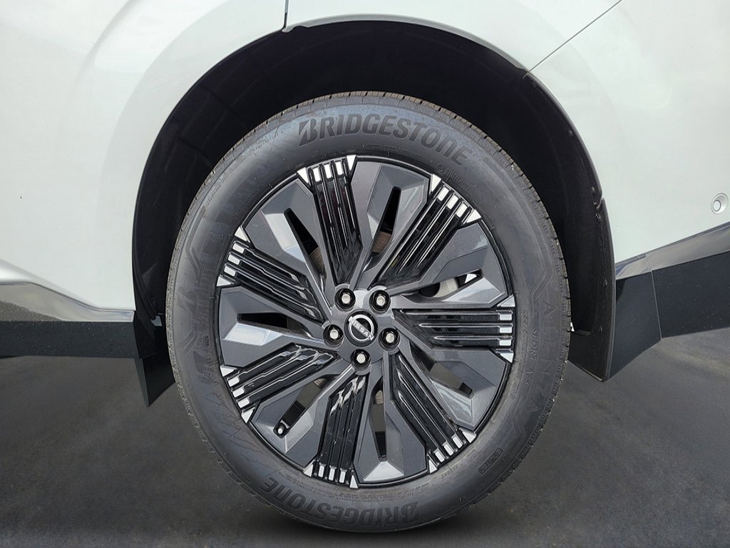 New 2026 Everest White Pearl Tricoat Nissan Platinum image 13