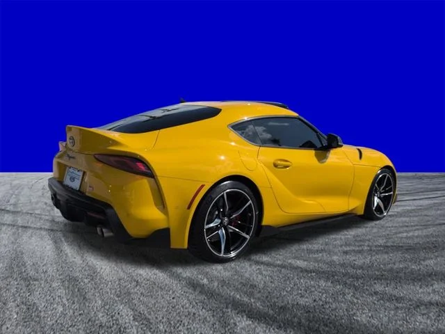 Used 2021 Yellow Toyota 3.0 image 4