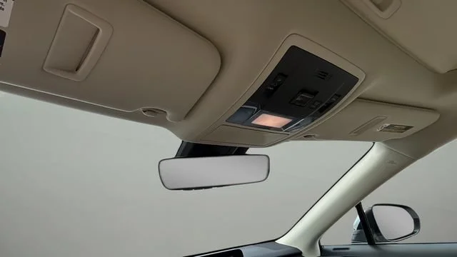 Used 2021 White Lexus RX 350 image 28