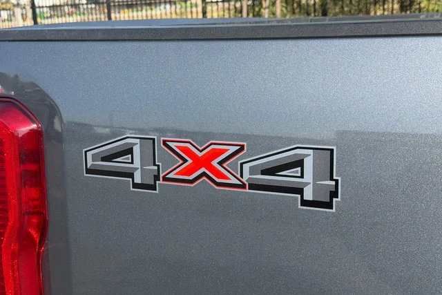 Used 2025 Gray Ford XLT image 9