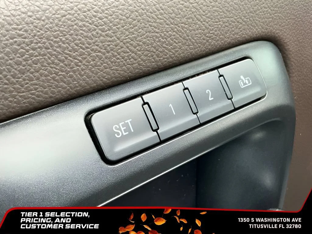 Used 2015 EMERALD GREEN METALLIC GMC SLT image 20