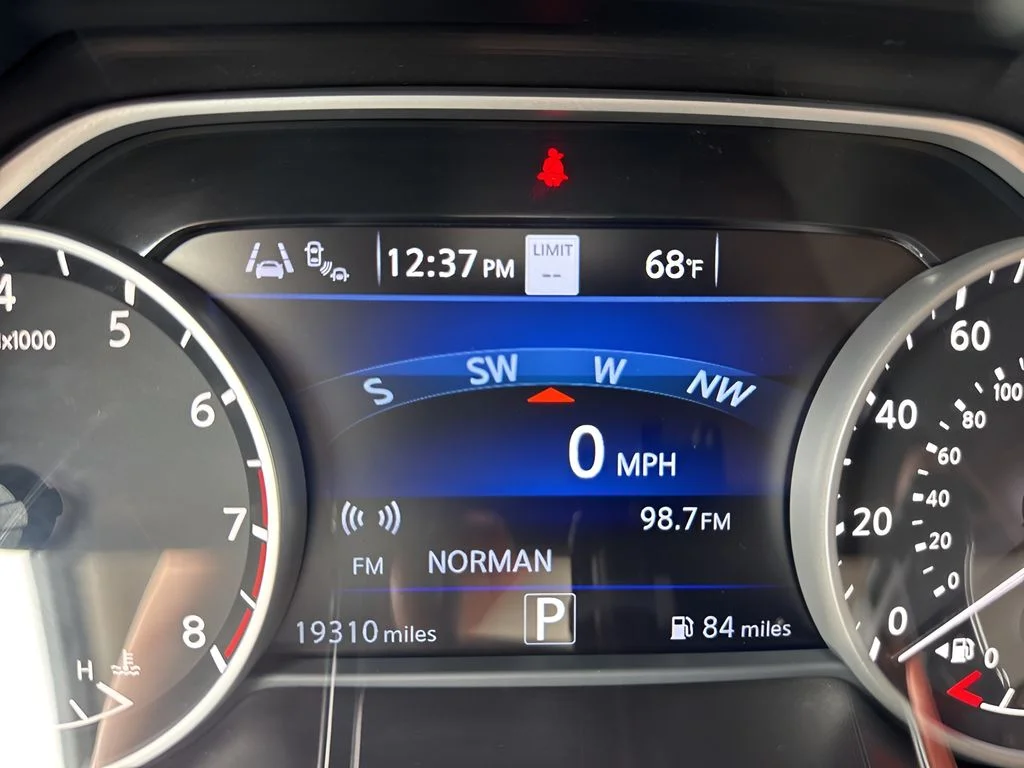 Used 2024 White Nissan SL image 27