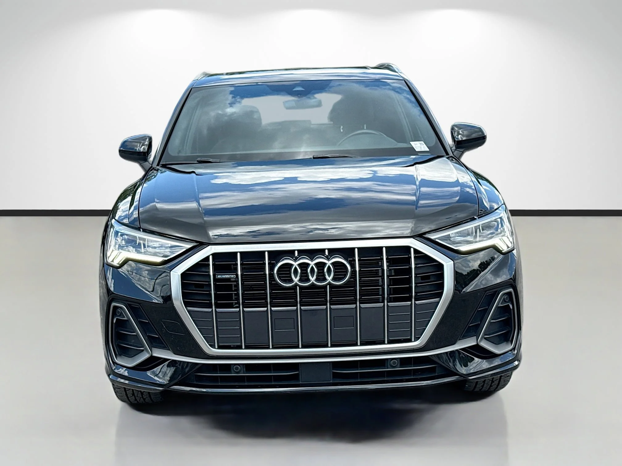 Used 2025 Mythos Black Metallic Audi S line Premium image 8