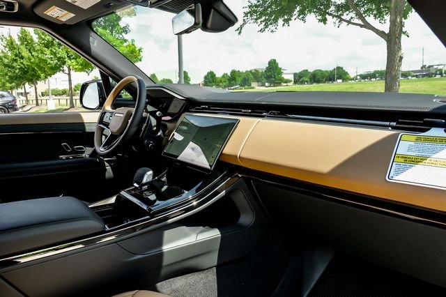 New 2026  Land Rover Dynamic SE image 15