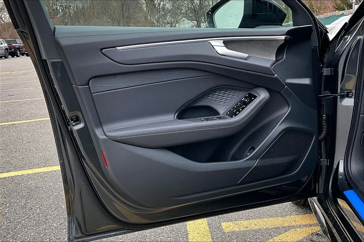 New 2026 Daytona Gray pe Audi Premium Plus image 10