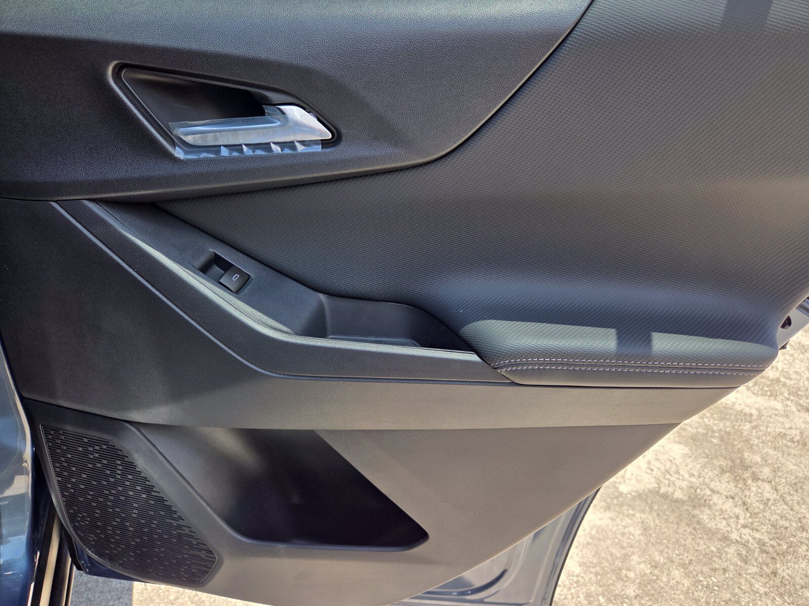 2026 Chevrolet Equinox LT - Photo 15