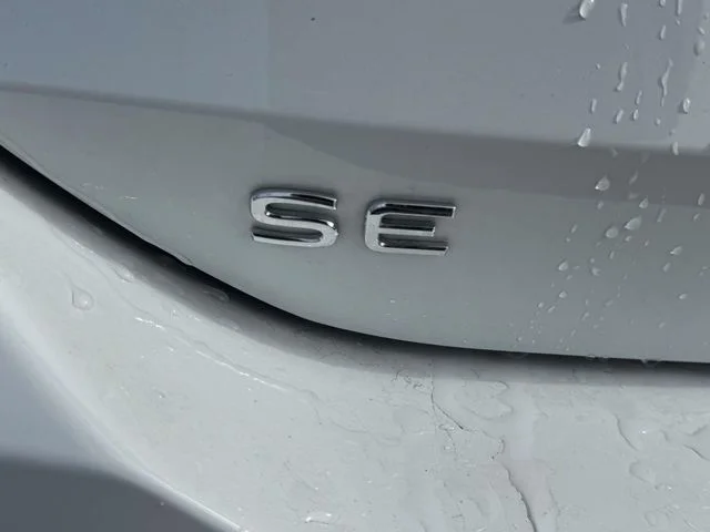 2025 Volkswagen Tiguan SE - Photo 6