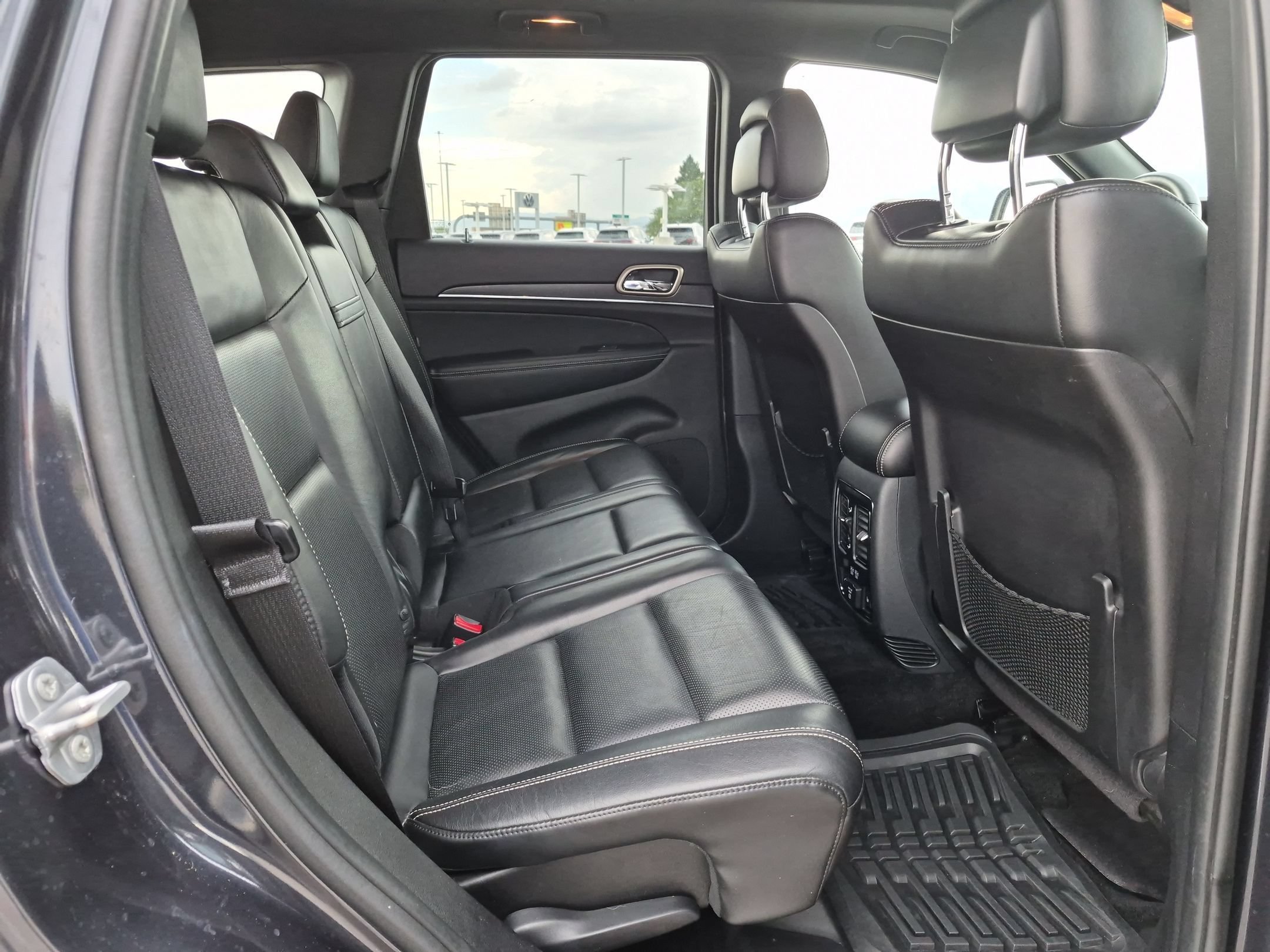 Used 2015 Maximum Steel Metallic Clearcoat Jeep Limited image 31