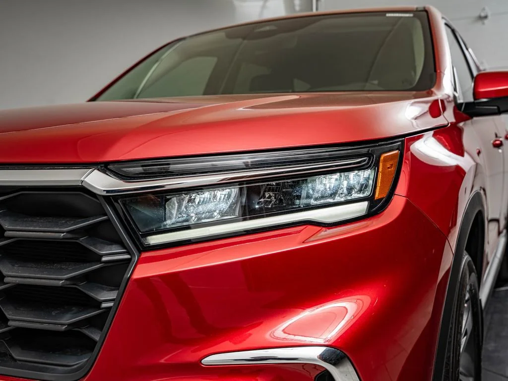 Used 2025 Radiant Red Metallic Ii Honda EX-L image 13