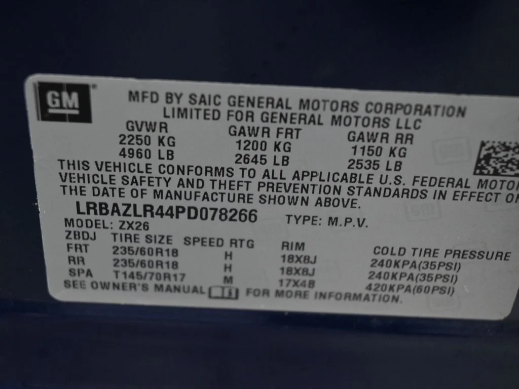 Used 2023 Sapphire Metallic Buick Preferred image 16