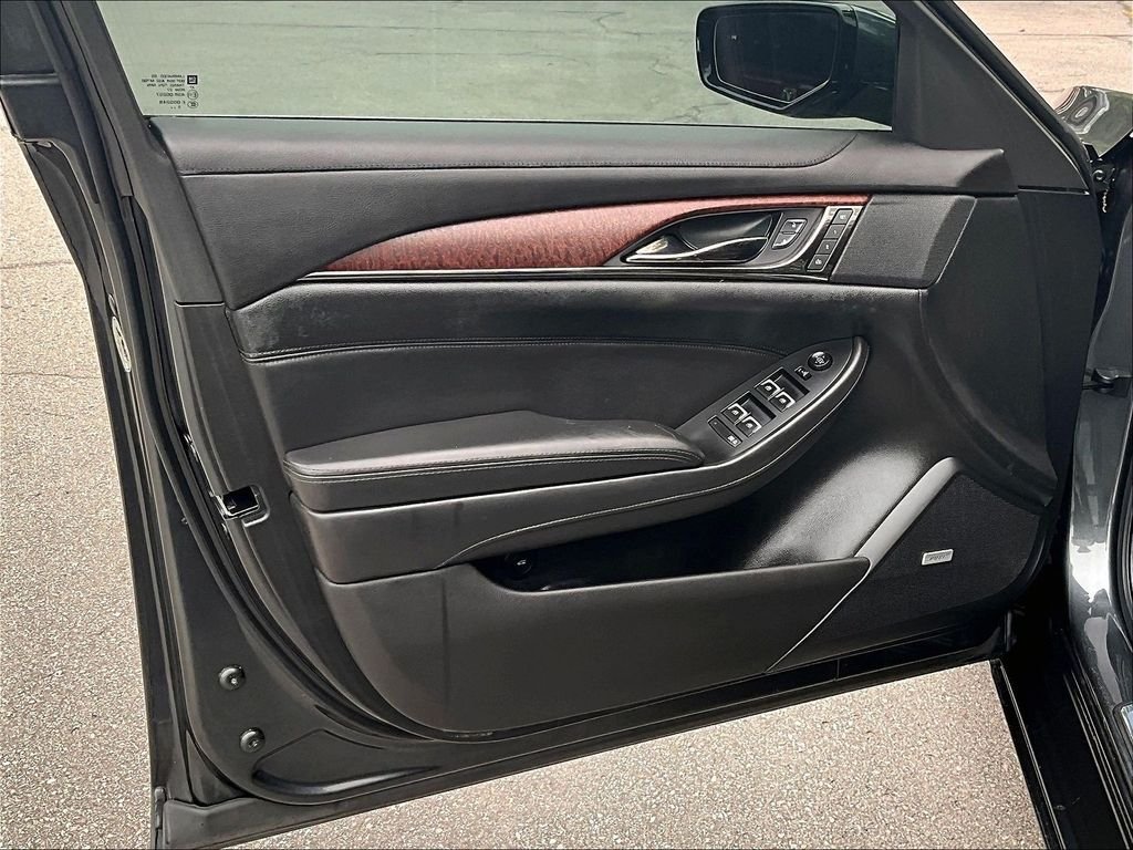 Used 2016 Phantom Gray Metallic Cadillac 3.6L Luxury image 9