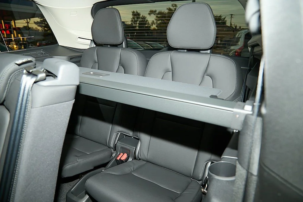 New 2026 Crystal White Volvo Plus image 23