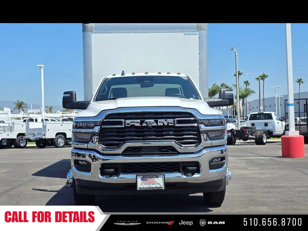 New 2025 Bright White Clear-Coat Exterior Paint RAM Tradesman image 3
