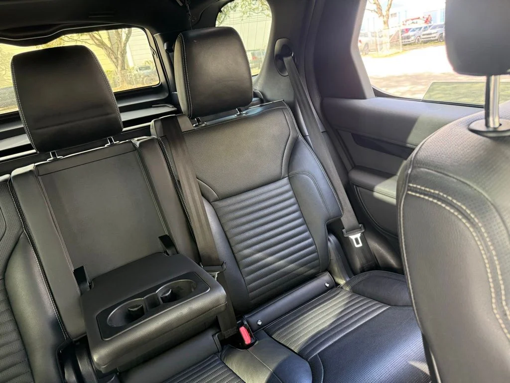 Used 2021 Black Land Rover S image 14