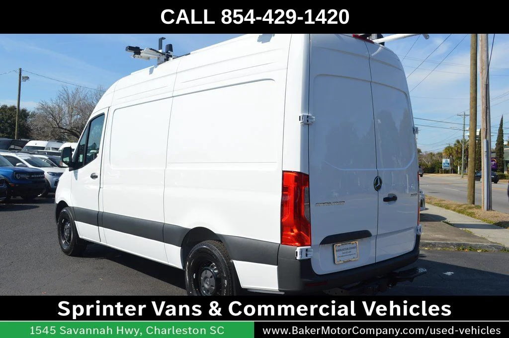 New 2026 Arctic White Mercedes-Benz Cargo 144 WB image 3