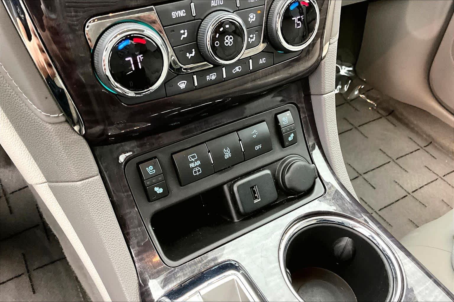 Used 2017 Ebony Twilight Metallic Buick Premium image 27