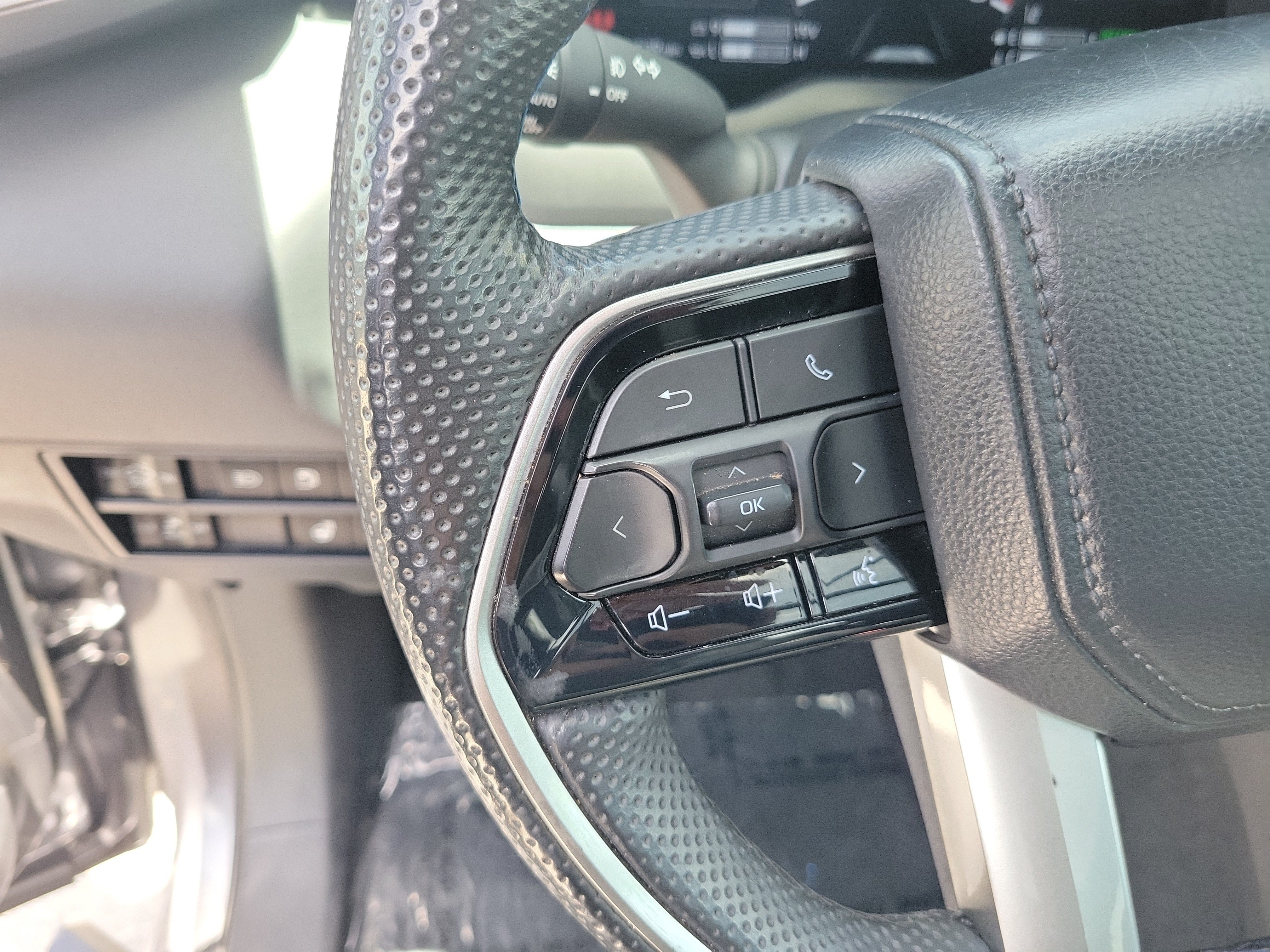 Used 2024 Magnetic Gray Metallic Toyota Platinum Hybrid image 31