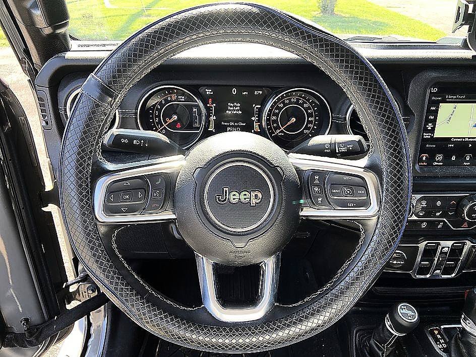Used 2020 Sting-Gray Clearcoat Jeep Overland image 12