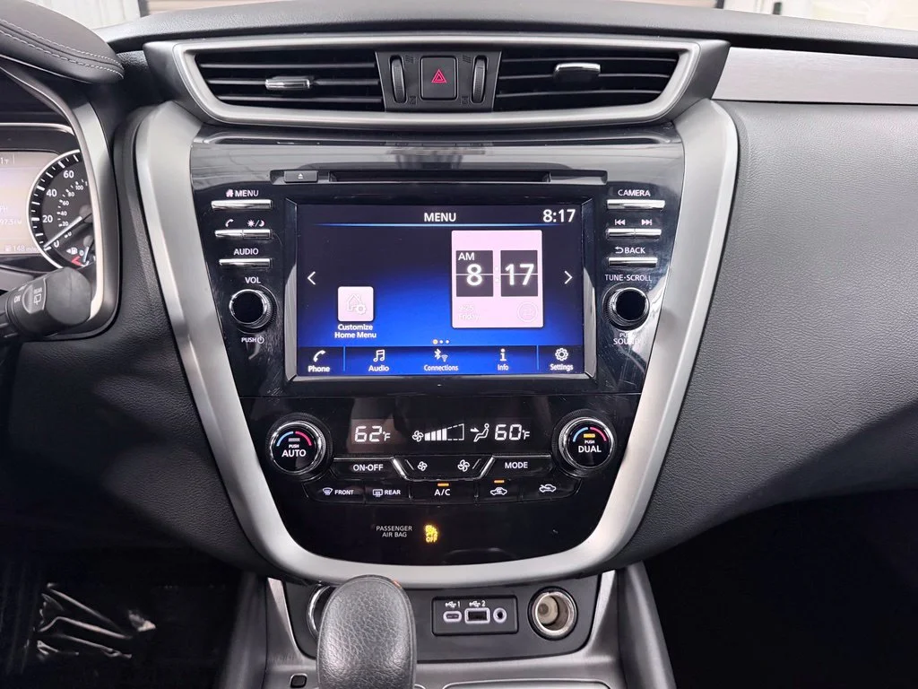 Used 2019 Black Nissan S image 23