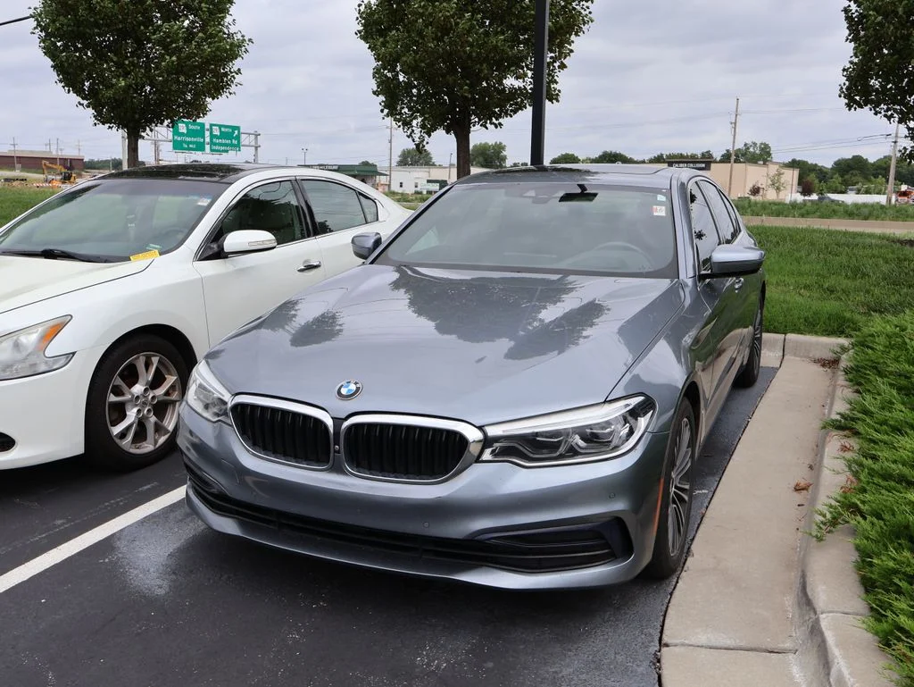 2019 BMW 5 Series 540i xDrive Sedan's photo