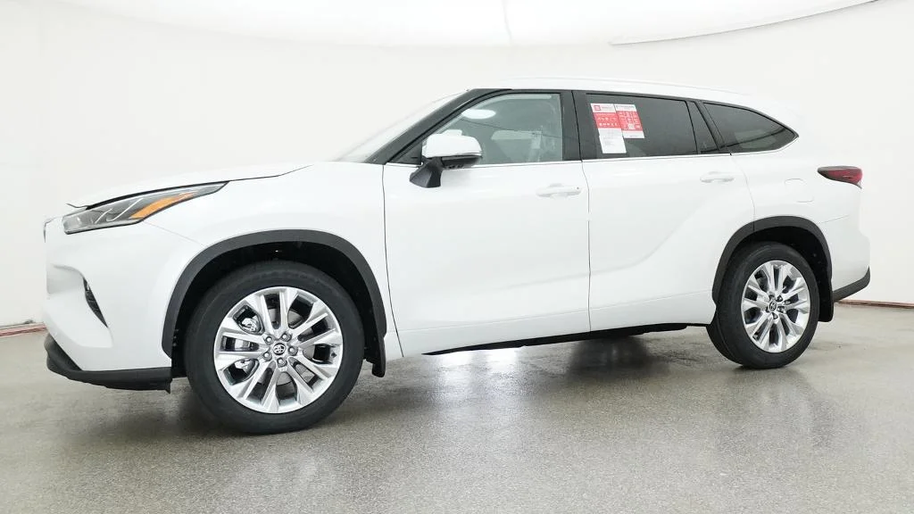 New 2026 Wind Chill Pearl Toyota Limited image 4